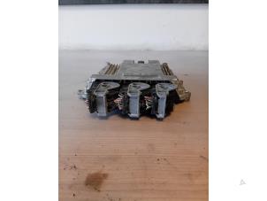 Gebruikte Computer Motormanagement Opel Vivaro 2.0 CDTI Prijs op aanvraag aangeboden door Autohandel-Smet Gebroeders NV