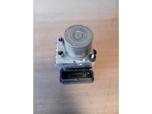 Gebruikte ABS Pomp Jaguar XF (X260) 2.0d 163 E-Performance 16V Prijs op aanvraag aangeboden door Autohandel-Smet Gebroeders NV