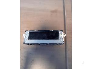 Gebruikte Display Interieur Peugeot Expert (V1/VA/VB/VE/VF/VT/VY) 2.0 Blue HDi 120 16V Prijs op aanvraag aangeboden door Autohandel-Smet Gebroeders NV