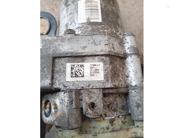 Stuurbekrachtiging Pomp van een Opel Vivaro 2.0 CDTI 177 2020