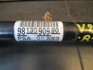 Gebruikte Steekas rechts-voor Opel Vivaro 2.0 CDTI 177 Prijs op aanvraag aangeboden door Autohandel-Smet Gebroeders NV