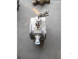 Gebruikte Adblue tank Nissan NT 400 Cabstar 3.0 DCI 35.13 Prijs op aanvraag aangeboden door Autohandel-Smet Gebroeders NV