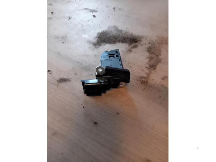 Gebruikte Luchthoeveelheidsmeter Citroen Berlingo 1.5 BlueHDi 75 Prijs op aanvraag aangeboden door Autohandel-Smet Gebroeders NV