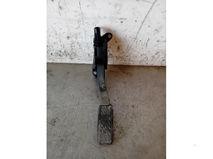 Gebruikte Gaspedaalpositie Sensor Ford Fiesta 6 (JA8) 1.0 EcoBoost 12V 100 Prijs op aanvraag aangeboden door Autohandel-Smet Gebroeders NV