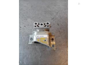 Gebruikte Motorrubber Citroen Jumper (U9) 2.2 Blue HDi 140 Prijs op aanvraag aangeboden door Autohandel-Smet Gebroeders NV