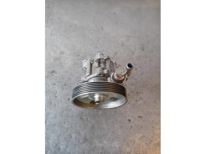 Gebruikte Servopomp Citroen Jumper (U9) 2.2 Blue HDi 140 Prijs op aanvraag aangeboden door Autohandel-Smet Gebroeders NV