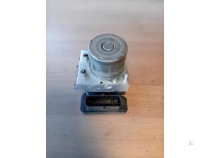 Gebruikte ABS Pomp Citroen Jumper (U9) 2.2 Blue HDi 140 Prijs op aanvraag aangeboden door Autohandel-Smet Gebroeders NV