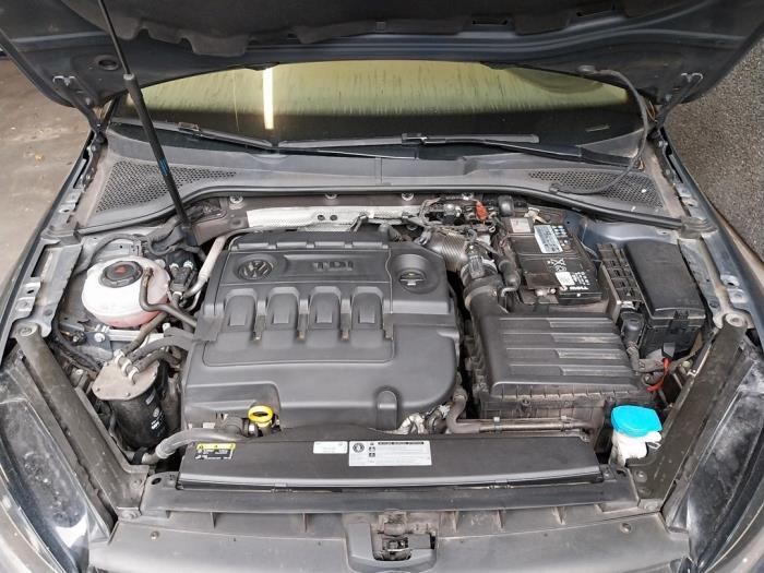 Gebruikte Motor Volkswagen Golf VII (AUA) 1.6 TDI BMT 16V Prijs op aanvraag aangeboden door Autohandel-Smet Gebroeders NV