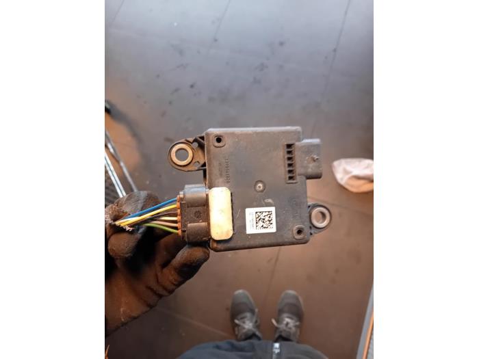 Gebruikte Nox sensor Jaguar XE 2.0d 180 16V Prijs op aanvraag aangeboden door Autohandel-Smet Gebroeders NV