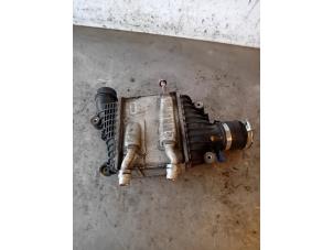 Gebruikte Intercooler Jaguar XE 2.0d 180 16V Prijs op aanvraag aangeboden door Autohandel-Smet Gebroeders NV