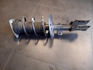 Gebruikte Schokdemper rechts-voor Citroen Berlingo 1.5 BlueHDi 75 Prijs op aanvraag aangeboden door Autohandel-Smet Gebroeders NV