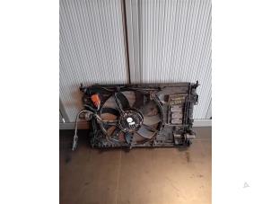 Gebruikte Koelerset Opel Vivaro 2.0 CDTI 177 Prijs op aanvraag aangeboden door Autohandel-Smet Gebroeders NV