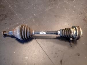 Gebruikte Steekas links-voor Volkswagen Caddy Combi IV 2.0 TDI 102 Prijs op aanvraag aangeboden door Autohandel-Smet Gebroeders NV