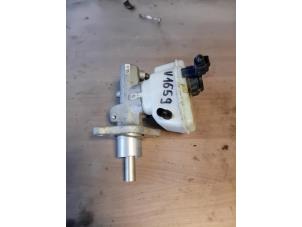 Gebruikte Hoofdremcilinder Volkswagen Caddy Combi IV 2.0 TDI 102 Prijs op aanvraag aangeboden door Autohandel-Smet Gebroeders NV