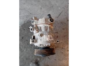 Gebruikte Pomp Airco Volkswagen Caddy Combi IV 2.0 TDI 102 Prijs op aanvraag aangeboden door Autohandel-Smet Gebroeders NV