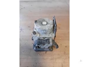 Gebruikte ABS Pomp Ford Transit Courier Prijs op aanvraag aangeboden door Autohandel-Smet Gebroeders NV