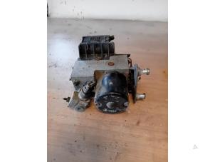 Gebruikte ABS Pomp Mercedes E Combi (S210) 3.2 E-320 CDI 24V Prijs op aanvraag aangeboden door Autohandel-Smet Gebroeders NV