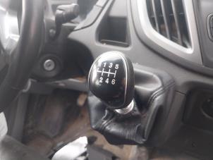 Gebruikte Versnellingsbak Ford Transit 2.0 TDCi 16V Eco Blue 170 RWD Prijs op aanvraag aangeboden door Autohandel-Smet Gebroeders NV