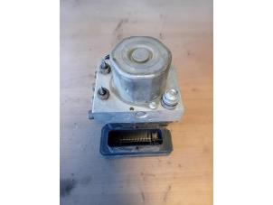 Gebruikte ABS Pomp Ford Transit 2.0 TDCi 16V Eco Blue 130 Prijs op aanvraag aangeboden door Autohandel-Smet Gebroeders NV