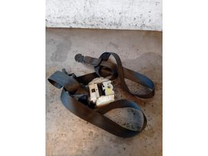 Gebruikte Veiligheidsgordel links-voor Renault Trafic (1FL/2FL/3FL/4FL) 1.6 dCi 145 Twin Turbo Prijs op aanvraag aangeboden door Autohandel-Smet Gebroeders NV