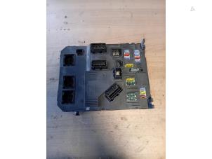 Gebruikte Zekeringkast Peugeot 407 (6D) 2.0 HDiF 16V Prijs op aanvraag aangeboden door Autohandel-Smet Gebroeders NV