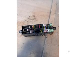 Gebruikte Zekeringkast Volkswagen Polo V (6R) 1.4 TDI Prijs op aanvraag aangeboden door Autohandel-Smet Gebroeders NV