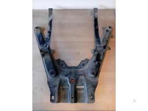 Gebruikte Frontbalk Porsche 911 (991) 3.8 24V Carrera GTS Prijs op aanvraag aangeboden door Autohandel-Smet Gebroeders NV