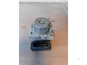 Gebruikte ABS Pomp Porsche 911 (991) 3.8 24V Carrera GTS Prijs op aanvraag aangeboden door Autohandel-Smet Gebroeders NV