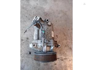 Gebruikte Pomp Airco Nissan Pulsar (C13) 1.2 DIG-T 16V Prijs op aanvraag aangeboden door Autohandel-Smet Gebroeders NV