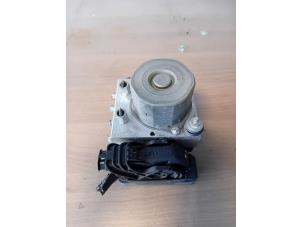 Gebruikte ABS Pomp Nissan Pulsar (C13) 1.2 DIG-T 16V Prijs op aanvraag aangeboden door Autohandel-Smet Gebroeders NV