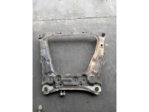 Gebruikte Subframe Nissan Pulsar (C13) 1.2 DIG-T 16V Prijs op aanvraag aangeboden door Autohandel-Smet Gebroeders NV