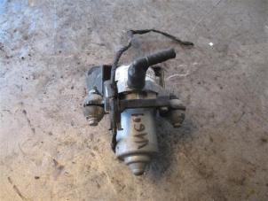 Gebruikte Vacuumpomp (Benzine) Volkswagen Golf VII (AUA) 1.0 TSI 12V Prijs op aanvraag aangeboden door Autohandel-Smet Gebroeders NV