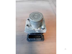 Gebruikte ABS Pomp Volkswagen Crafter (SY) 2.0 TDI FWD Prijs op aanvraag aangeboden door Autohandel-Smet Gebroeders NV