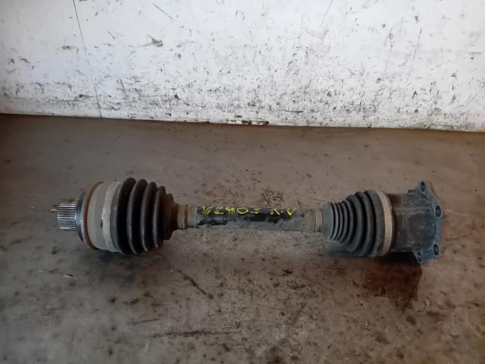 Gebruikte Aandrijfas rechts-voor Audi A6 (C8) 3.0 V6 24V 50 TDI Mild hybrid Quattro Prijs op aanvraag aangeboden door Autohandel-Smet Gebroeders NV