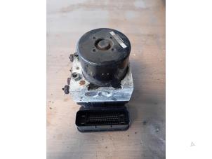 Gebruikte ABS Pomp Volvo XC60 I (DZ) 2.0 DRIVe 20V Prijs op aanvraag aangeboden door Autohandel-Smet Gebroeders NV