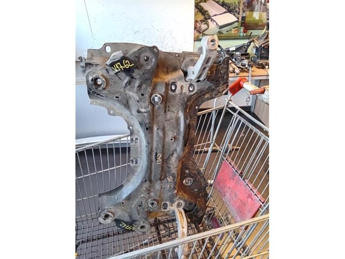 Gebruikte Subframe Opel Grandland/Grandland X 1.2 Turbo 12V Prijs op aanvraag aangeboden door Autohandel-Smet Gebroeders NV
