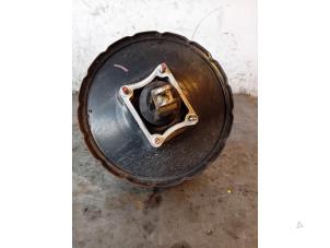 Gebruikte Rembooster Hyundai Galloper I Prijs op aanvraag aangeboden door Autohandel-Smet Gebroeders NV