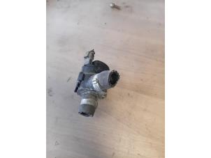Gebruikte Extra waterpomp Alfa Romeo 4C (960) 1.75 TBI 16V Prijs op aanvraag aangeboden door Autohandel-Smet Gebroeders NV