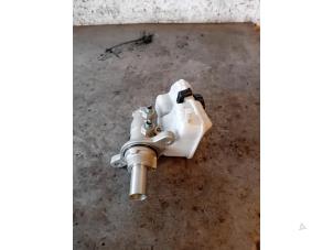 Gebruikte Hoofdremcilinder BMW X1 (F48) sDrive 18d 2.0 16V Prijs op aanvraag aangeboden door Autohandel-Smet Gebroeders NV