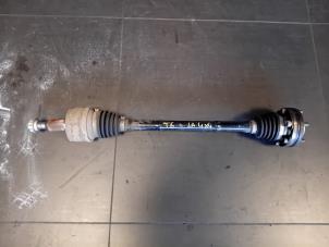 Gebruikte Aandrijfas links-achter Volkswagen Transporter T6 2.0 TDI 150 Prijs op aanvraag aangeboden door Autohandel-Smet Gebroeders NV