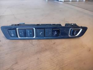 Gebruikte Schakelaar (diversen) BMW X5 (F15) xDrive 40e PHEV 2.0 Prijs op aanvraag aangeboden door Autohandel-Smet Gebroeders NV