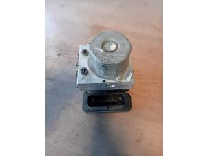 Gebruikte ABS Pomp Mercedes A (W176) 2.2 A-200 CDI, A-200d 16V Prijs op aanvraag aangeboden door Autohandel-Smet Gebroeders NV