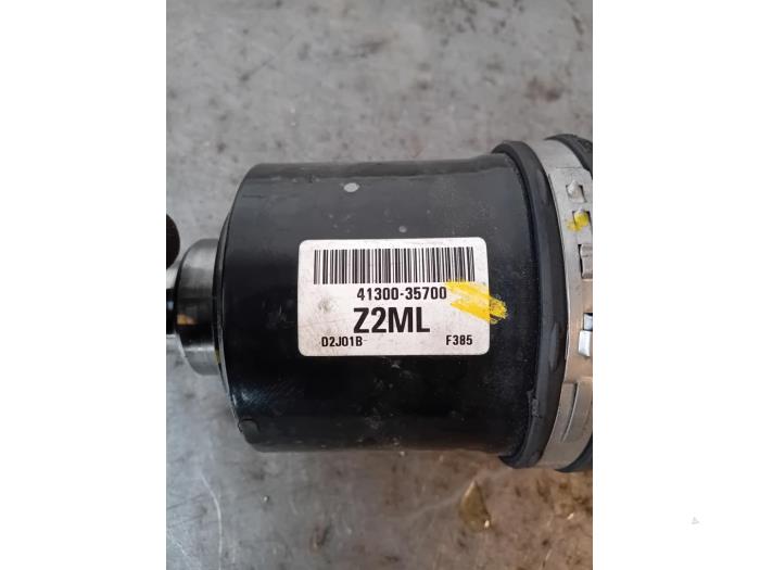 Aandrijfas links-voor van een SsangYong Tivoli 1.2 T-GDi 12V 2WD 2023