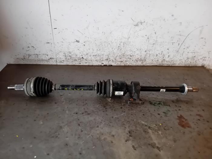 Aandrijfas rechts-voor van een SsangYong Tivoli 1.2 T-GDi 12V 2WD 2023