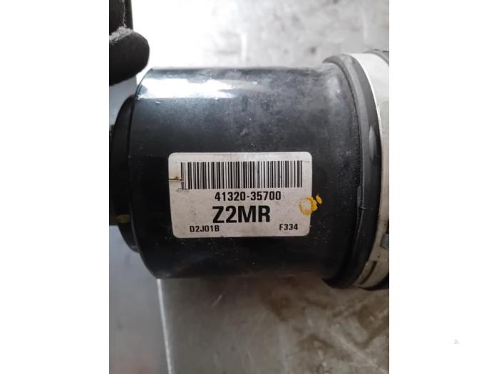 Aandrijfas rechts-voor van een SsangYong Tivoli 1.2 T-GDi 12V 2WD 2023