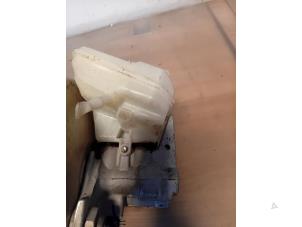 Gebruikte Hoofdremcilinder Audi A5 Sportback (F5A/F5F) 2.0 35 TFSI Mild Hybrid 16V Prijs op aanvraag aangeboden door Autohandel-Smet Gebroeders NV