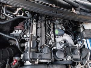 Gebruikte Motor Ssang Yong Rodius 2.2 SV 220 e-XDi 16V 2WD Prijs op aanvraag aangeboden door Autohandel-Smet Gebroeders NV