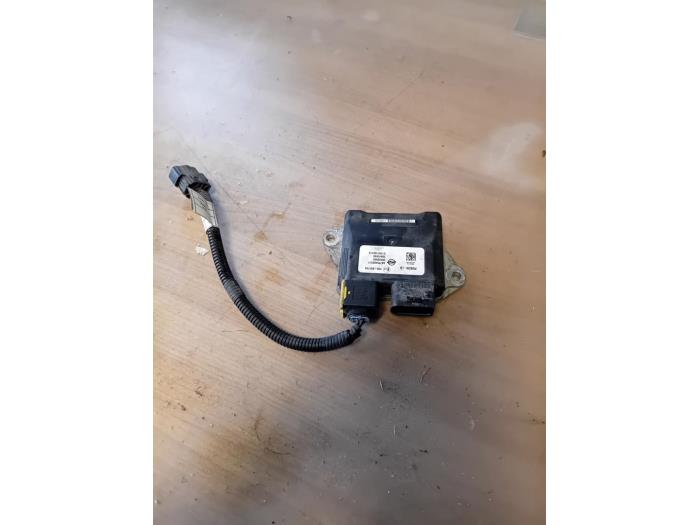 Gebruikte Module (diversen) Ssang Yong Rodius 2.2 SV 220 e-XDi 16V 2WD Prijs op aanvraag aangeboden door Autohandel-Smet Gebroeders NV
