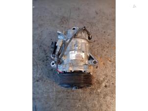 Gebruikte Pomp Airco Renault Captur II (RJB) 1.0 TCe 90 12V Prijs op aanvraag aangeboden door Autohandel-Smet Gebroeders NV