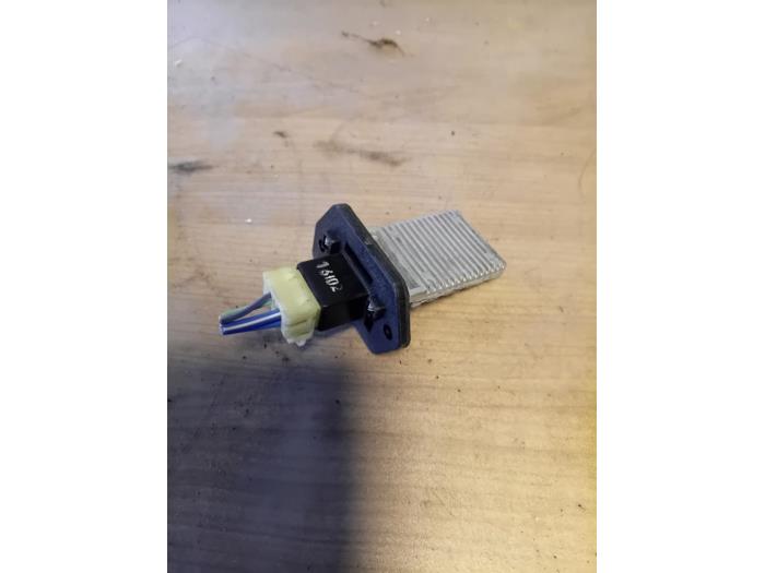 Gebruikte Luchtregelklep Ssang Yong Rodius 2.2 SV 220 e-XDi 16V 2WD Prijs op aanvraag aangeboden door Autohandel-Smet Gebroeders NV